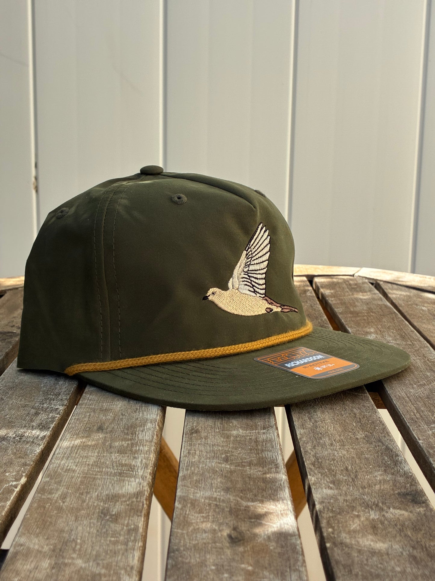 Dove Outfitter